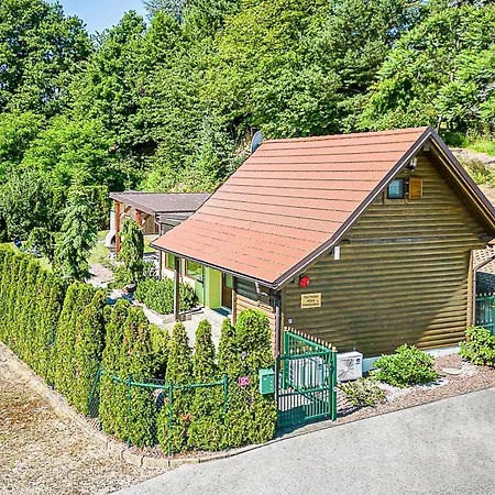 샬레 Ladybug House With Whirlpool - Happy *