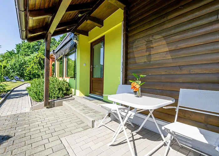 Σαλέ Ladybug House With Whirlpool - Happy Fokovci