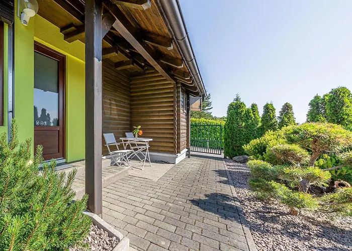 Chalet Ladybug House With Whirlpool - Happy